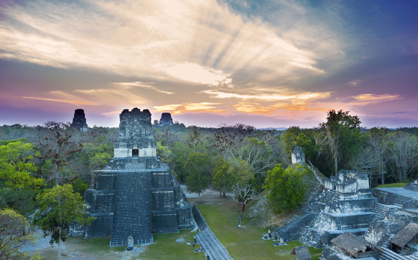 Tikal pyramids Gran Jaguar in Peten