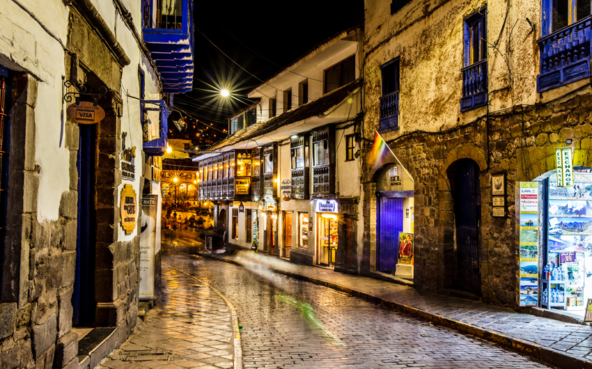 Streets and shops of Cusco