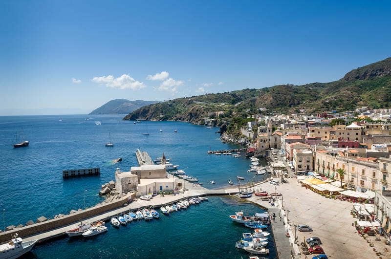 LIPARI ISLAND (AEOLIAN ISLAND)