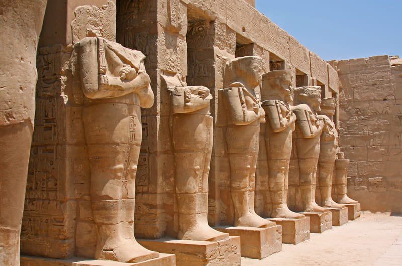 SAT I LUXOR I CAIRO