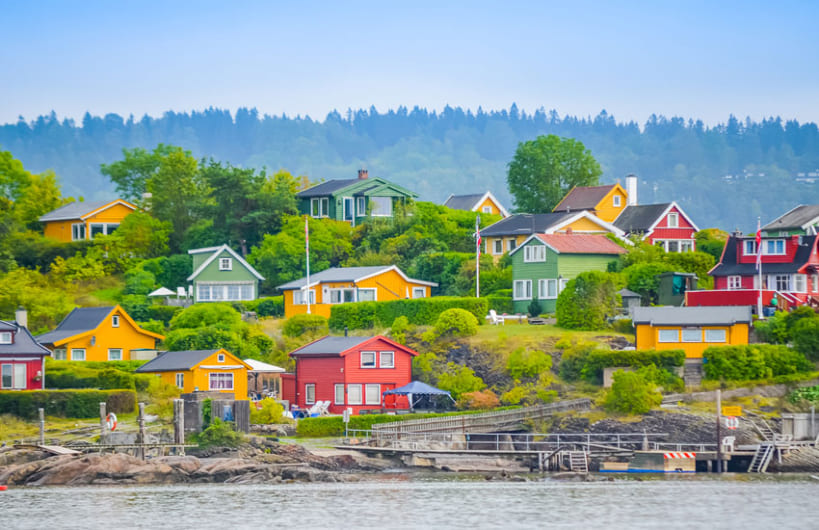 THE SCANDINAVIAN CAPITALS